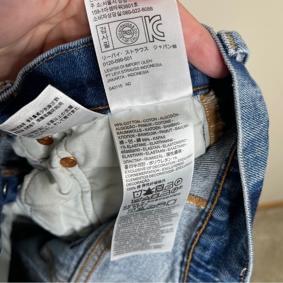 Levi's Altered 501 Skinny Jeans - Picture 5 of 6